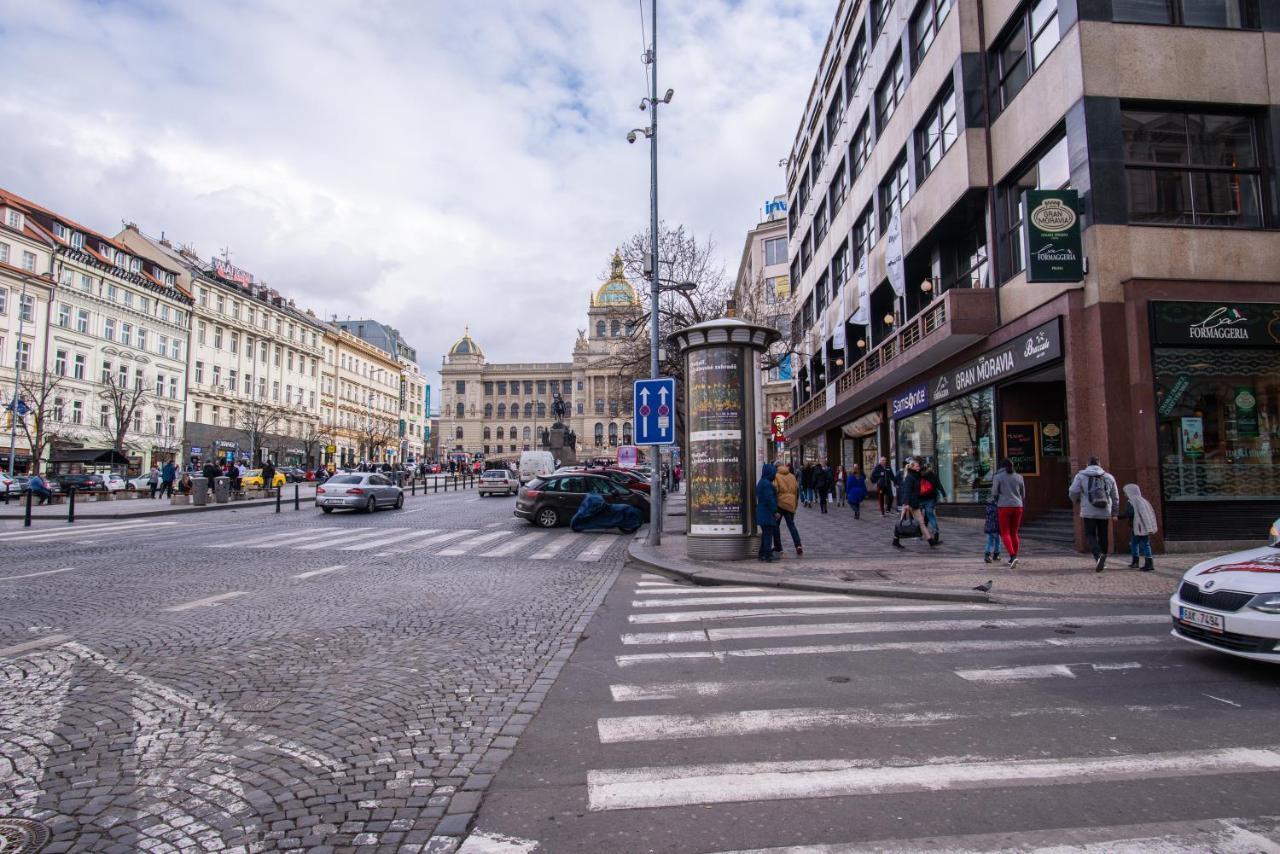 Globe Hostel Prague Adults Only Экстерьер фото