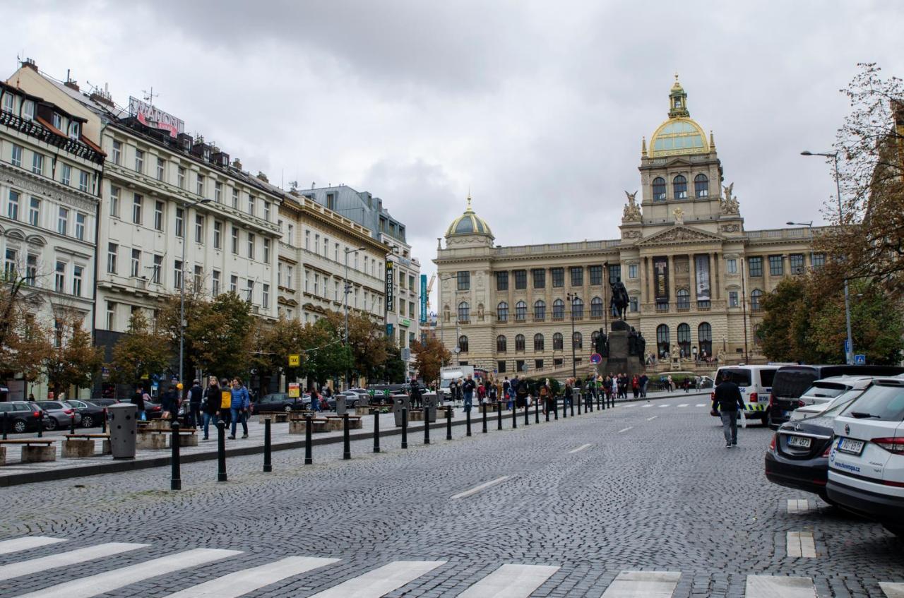 Globe Hostel Prague Adults Only Экстерьер фото